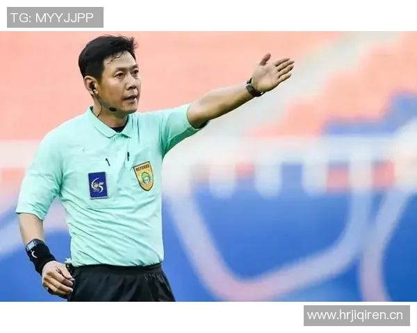 中国足球裁判首次执法世界杯预选赛 创历史性突破引发关注